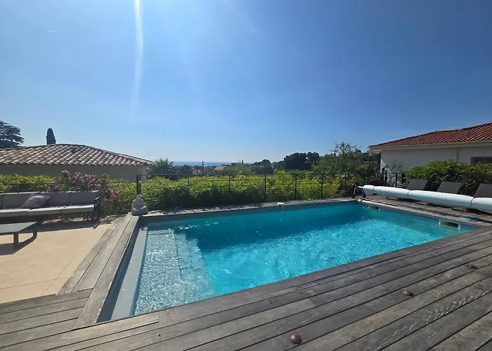 Ronsard - Vue - Clim - Piscine * Fréjus